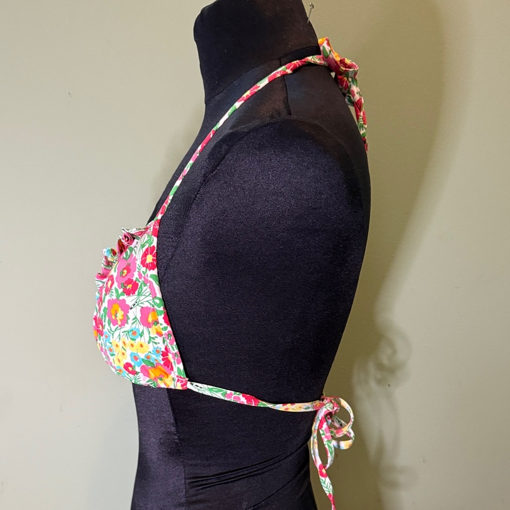 Lilly Pulitzer Floral Halter Bikini Top medium - Picture 4 of 7